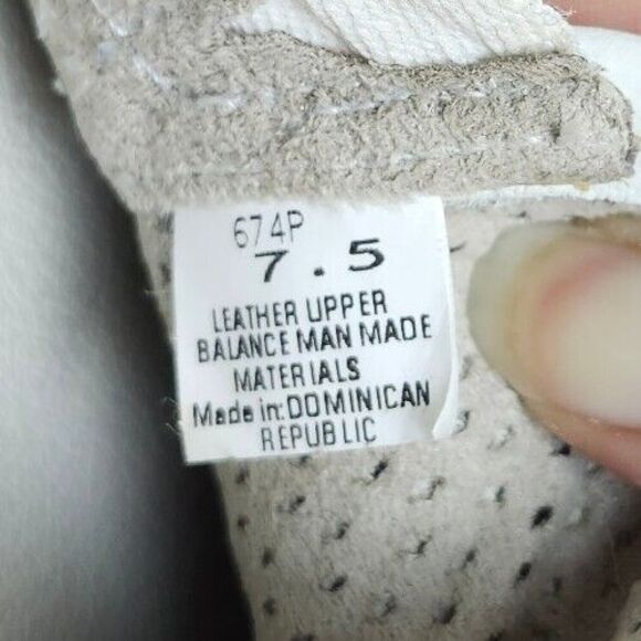 Minnetonka Pacific Loafer Slip On White Perforated Leather Shoes Women's Sz 7.5 - Picture 10 of 10